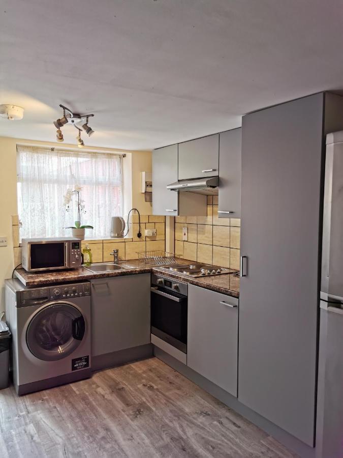 Palaz 1 - 2 Bedroom Garden Flat Edmonton Exteriér fotografie